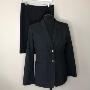 💼Navy pinstripe Skirt Suit, CK (sz 12)